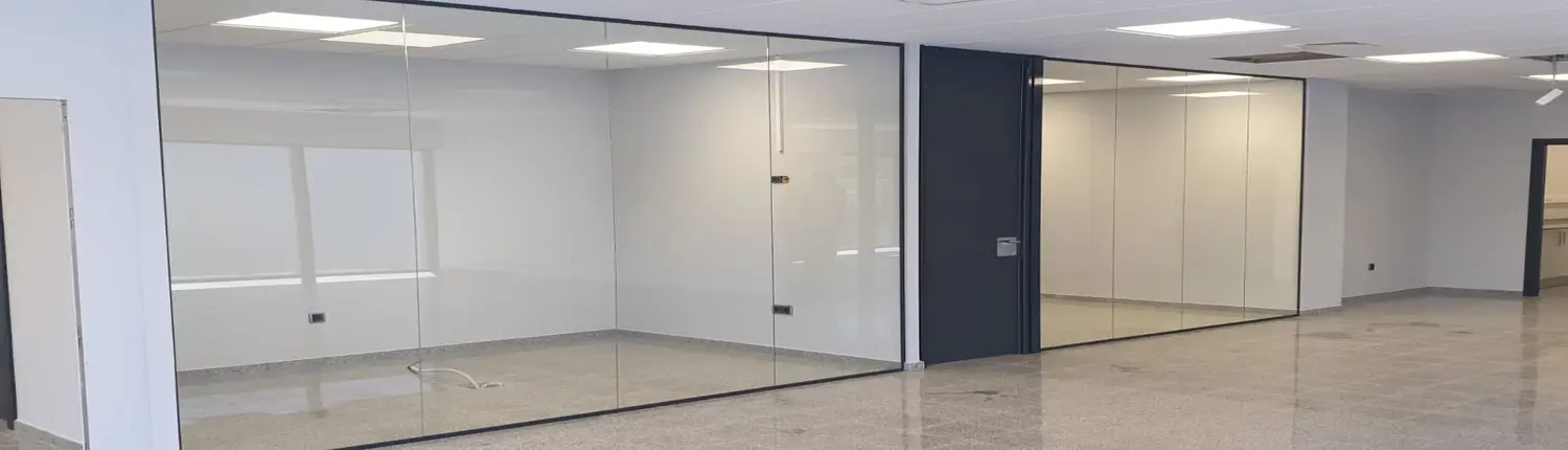 Instalación de mamparas de oficina en Madrid y Toledo